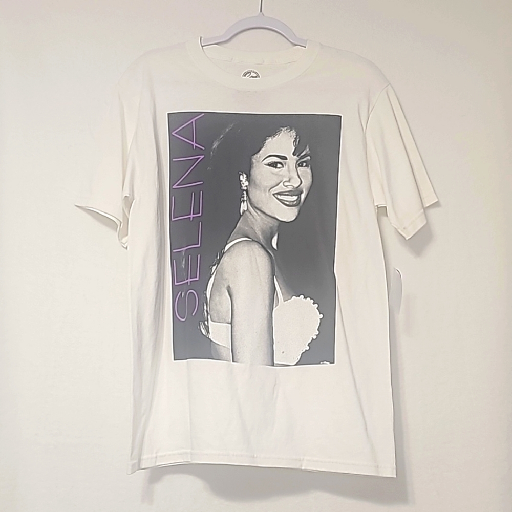 Selena Tshirt - Size Medium
